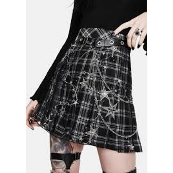 DARK IN LOVE Dolls Kill Mini Plaid Skirt KILT GOTH WHIMSY STARS Small S - Picture 6 of 6